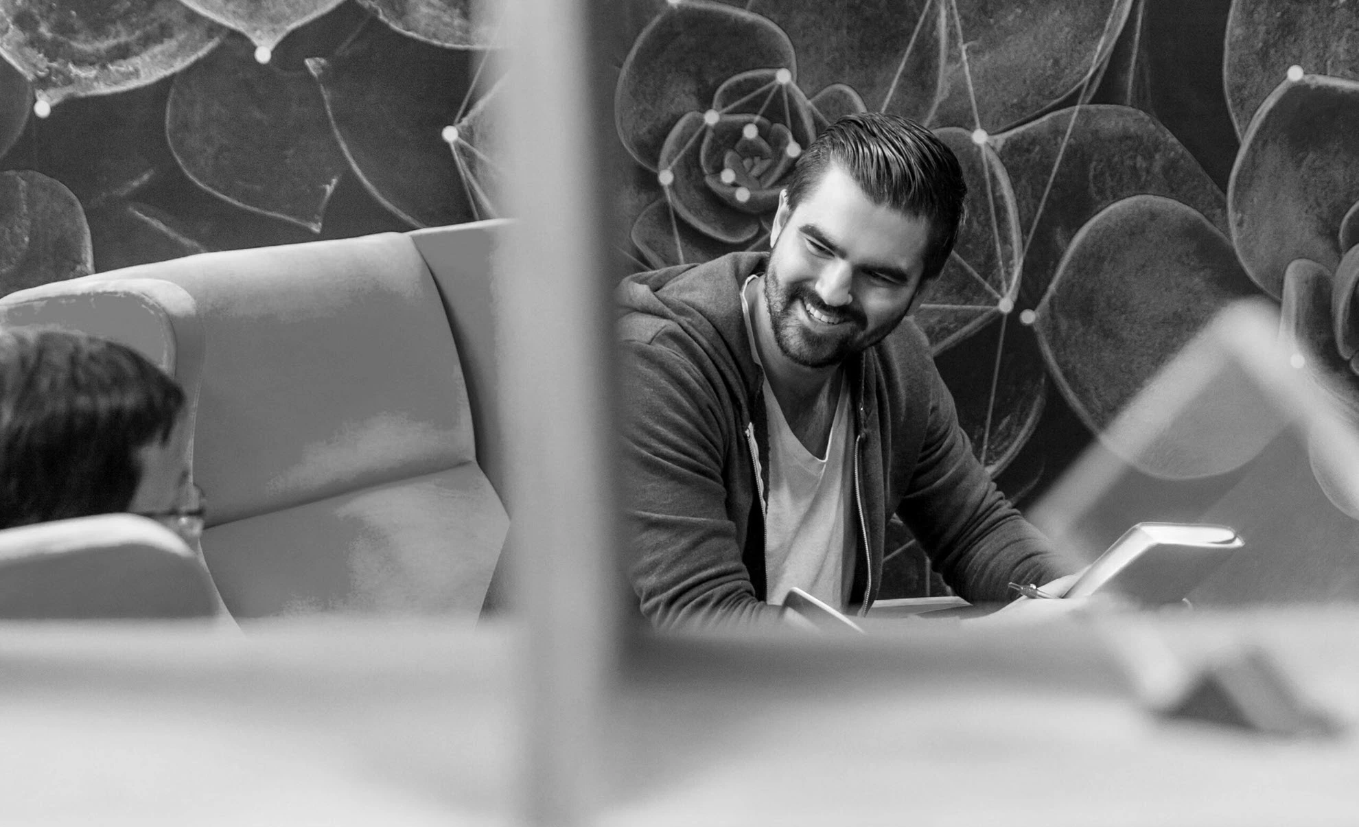 Vonk weving en selectie - Panningen, Venlo, Helden, Roermond - vacatures in ICT, finance, marketing, operations en nog veel meer in de regio Noord Limburg.